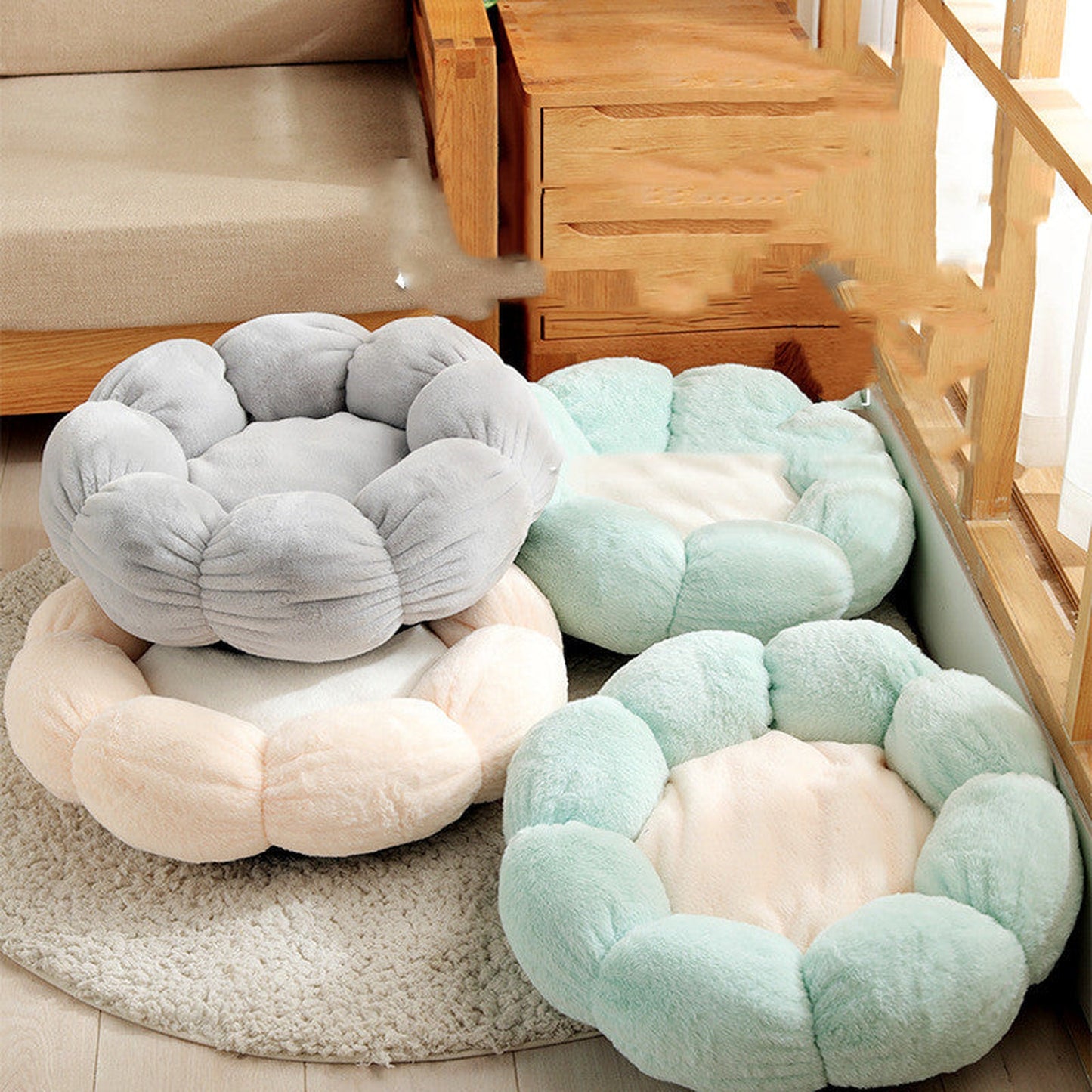Flower Shaped Soft Cloth Dog Bed Mat with Blanket