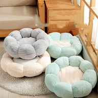 Flower Shaped Soft Cloth Dog Bed Mat with Blanket