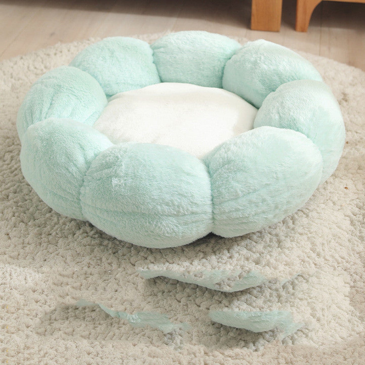 Flower Shaped Soft Cloth Dog Bed Mat with Blanket