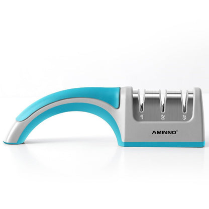 A Four - in - one Family Uses A Sharpener To Sharpen A Kitchen Knife - Asmota