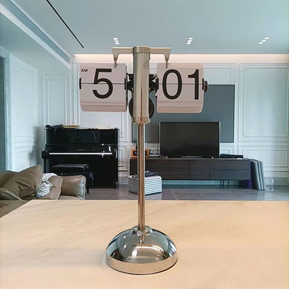 Automatic Turning Retro Minimalist Home Clock - Asmota