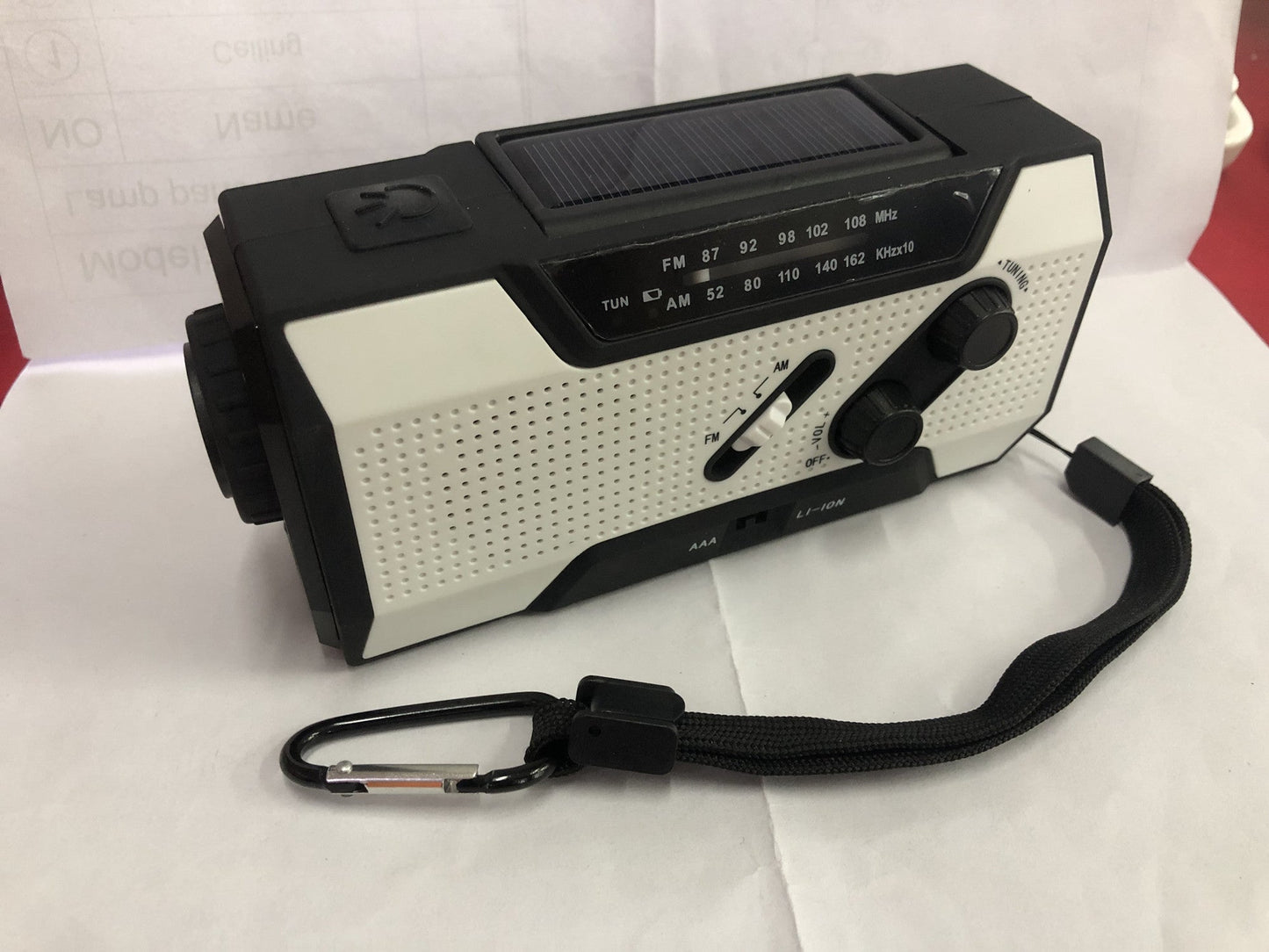 Hand crank solar radio - Asmota