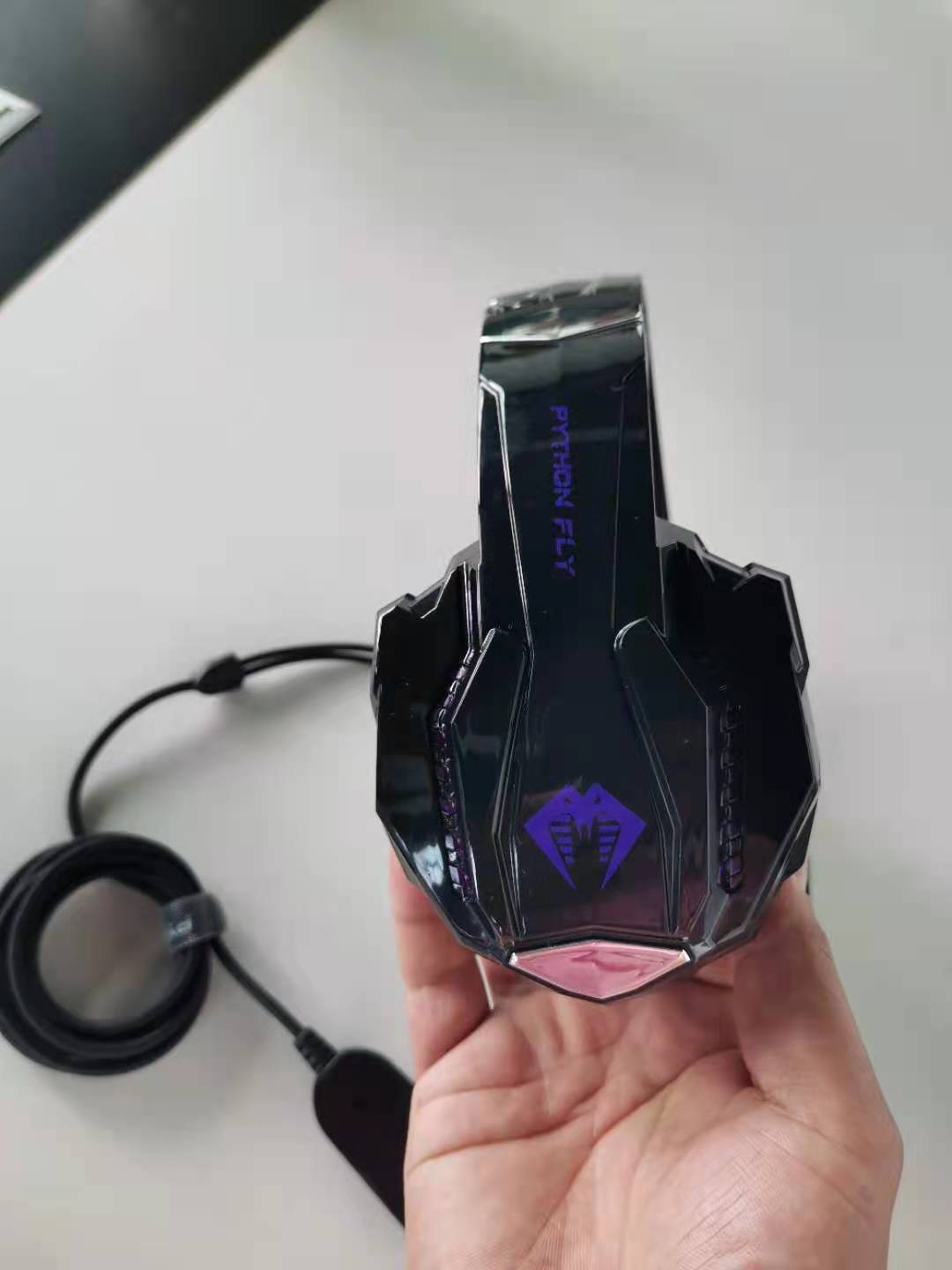 Headphones Are Actually Wired Gaming Headsets - Asmota