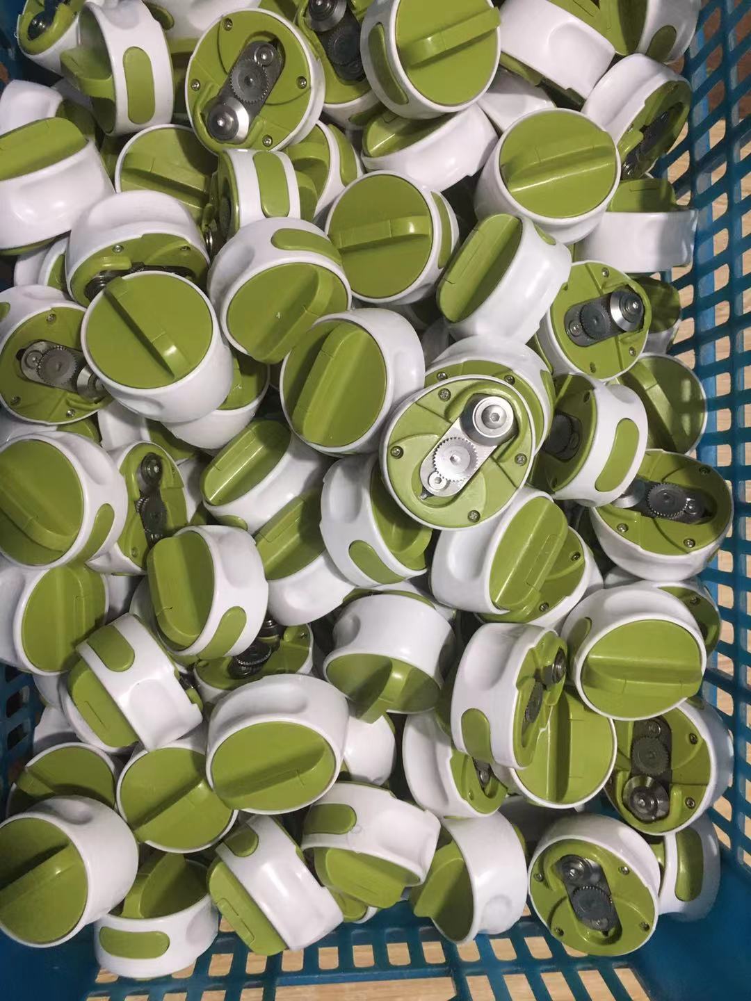 Lid Opener Screw Kitchen Utility Gadget Labor Saving - Asmota