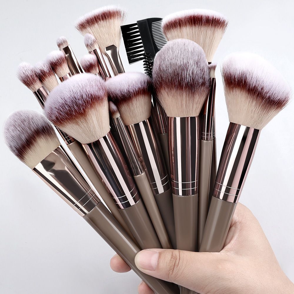 Makeup Brushes, Complete Premium Synthetic Makeup Brush Set with Professional Foundation Brushes Powder Concealers Eye shadows Blush Makeup Brush for Perfect Makeup (Champagne Gold) - Asmota