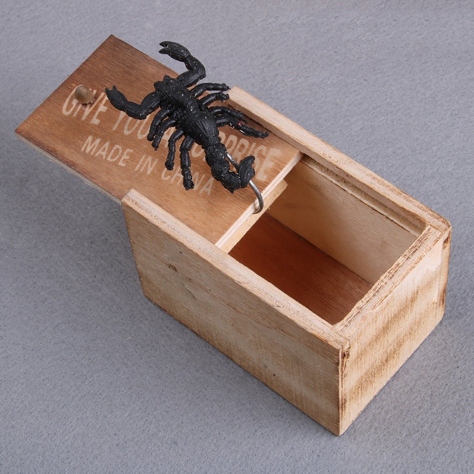 Prank Spider Wooden Scare Box Trick Play Joke Lifelike Surprise April Fools' Day Funny Novelty Toys Gags Practical Gifts - Asmota